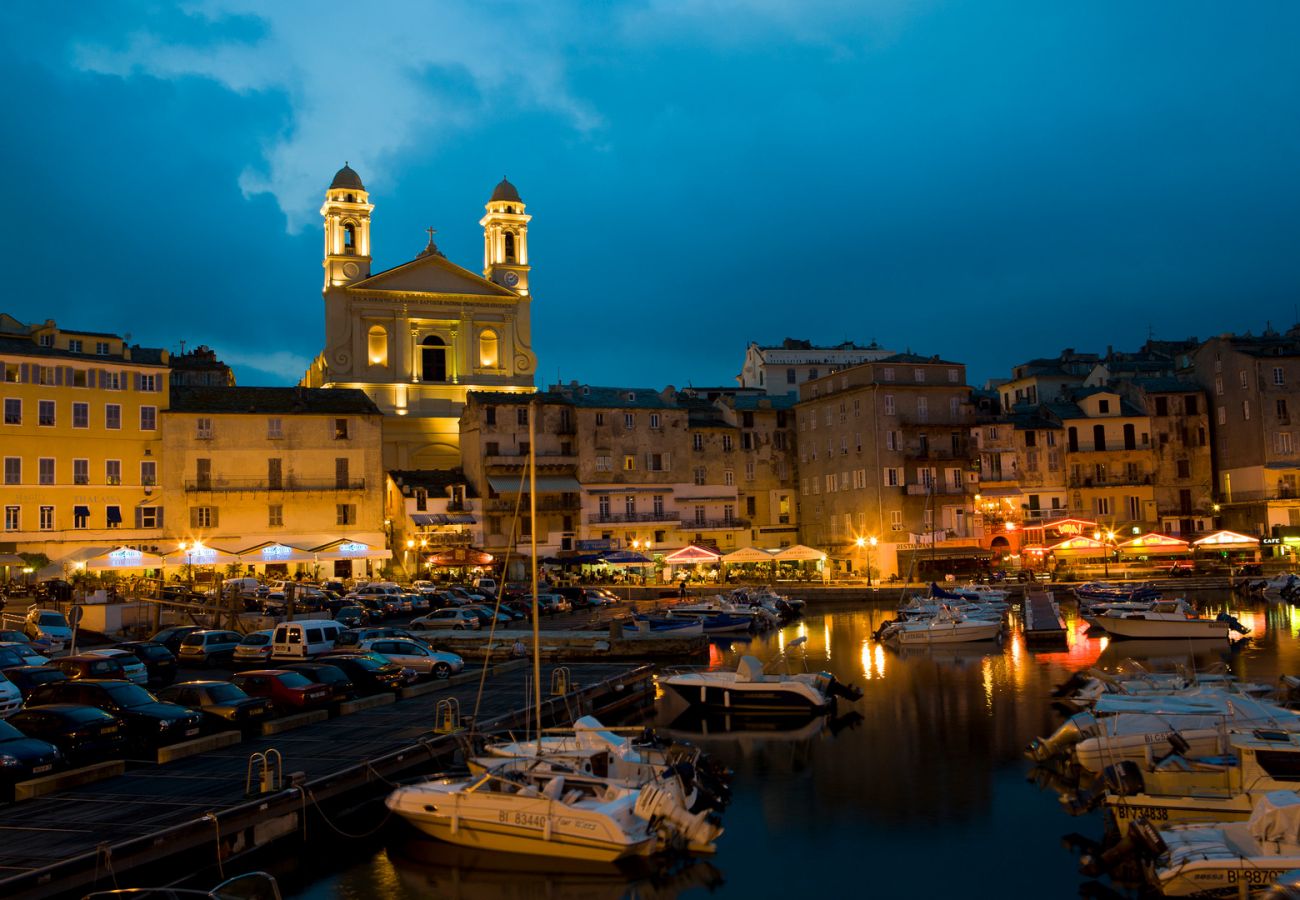 Ferienwohnung in Bastia - Appartement de standing avec rooftop de 35m2