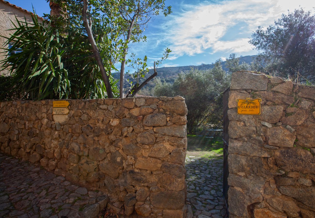 Studio in Pigna - Casa Celestina