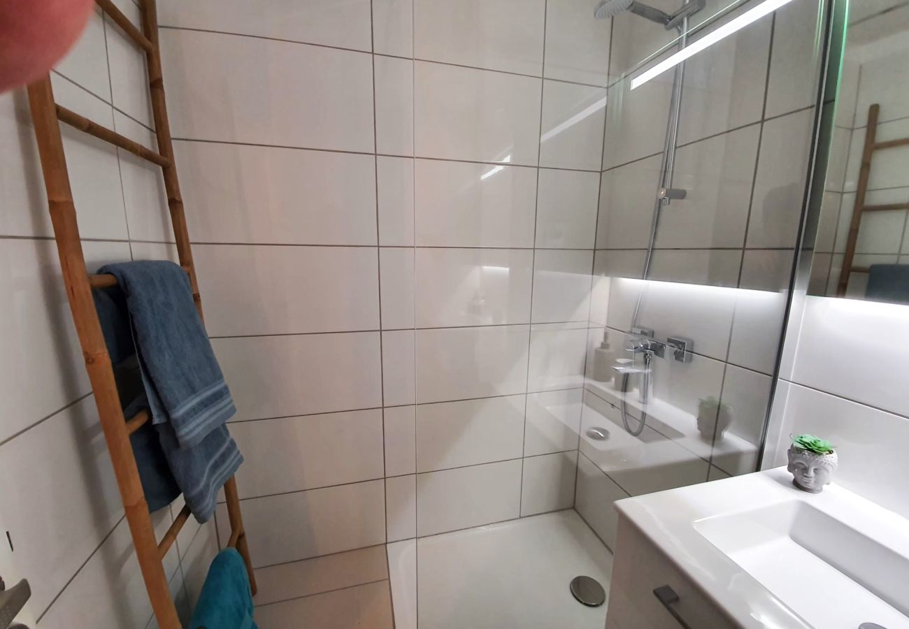 Ferienwohnung in Cannes-la-Bocca - Appartement Cyrnos