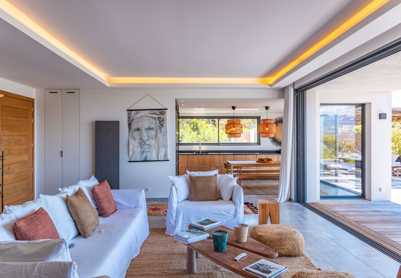 Villa in Lecci - Villa Cala Rossa