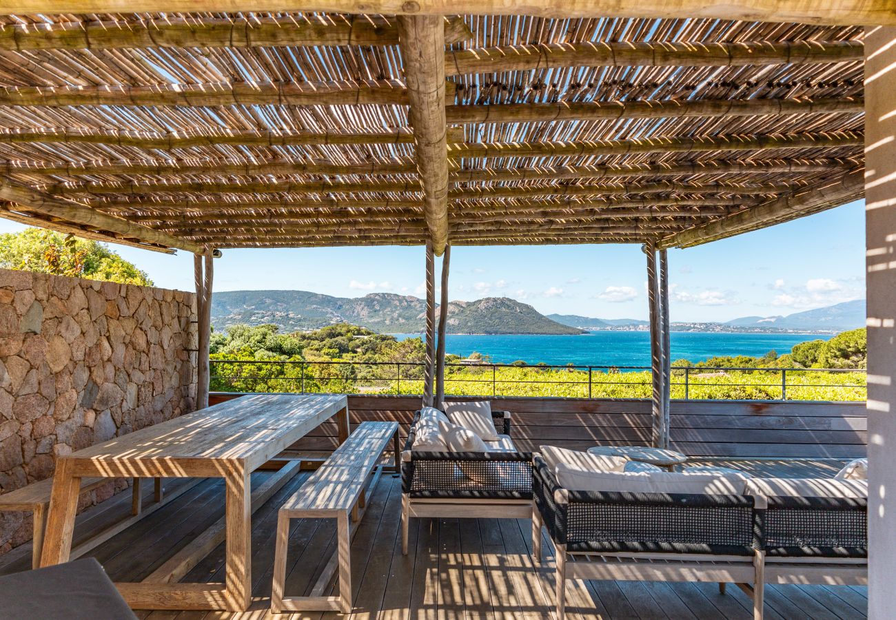 Villa in Lecci - Villa Cala Rossa