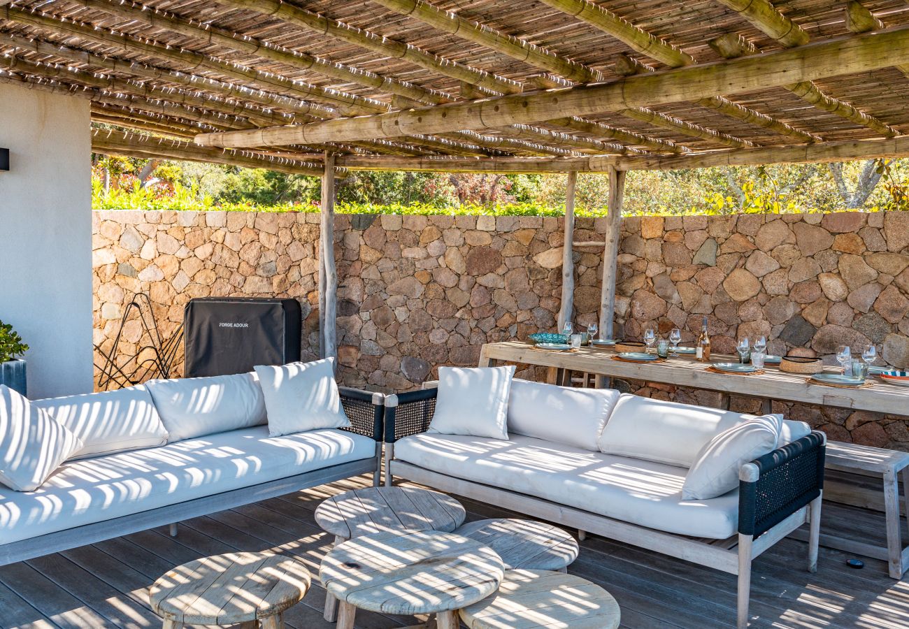 Villa in Lecci - Villa Cala Rossa