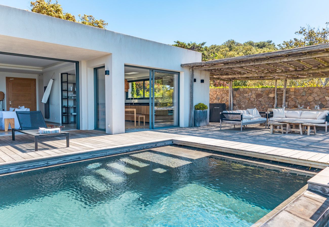 Villa in Lecci - Villa Cala Rossa