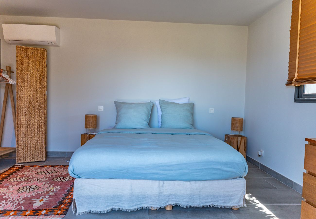 Villa in Lecci - Villa Cala Rossa