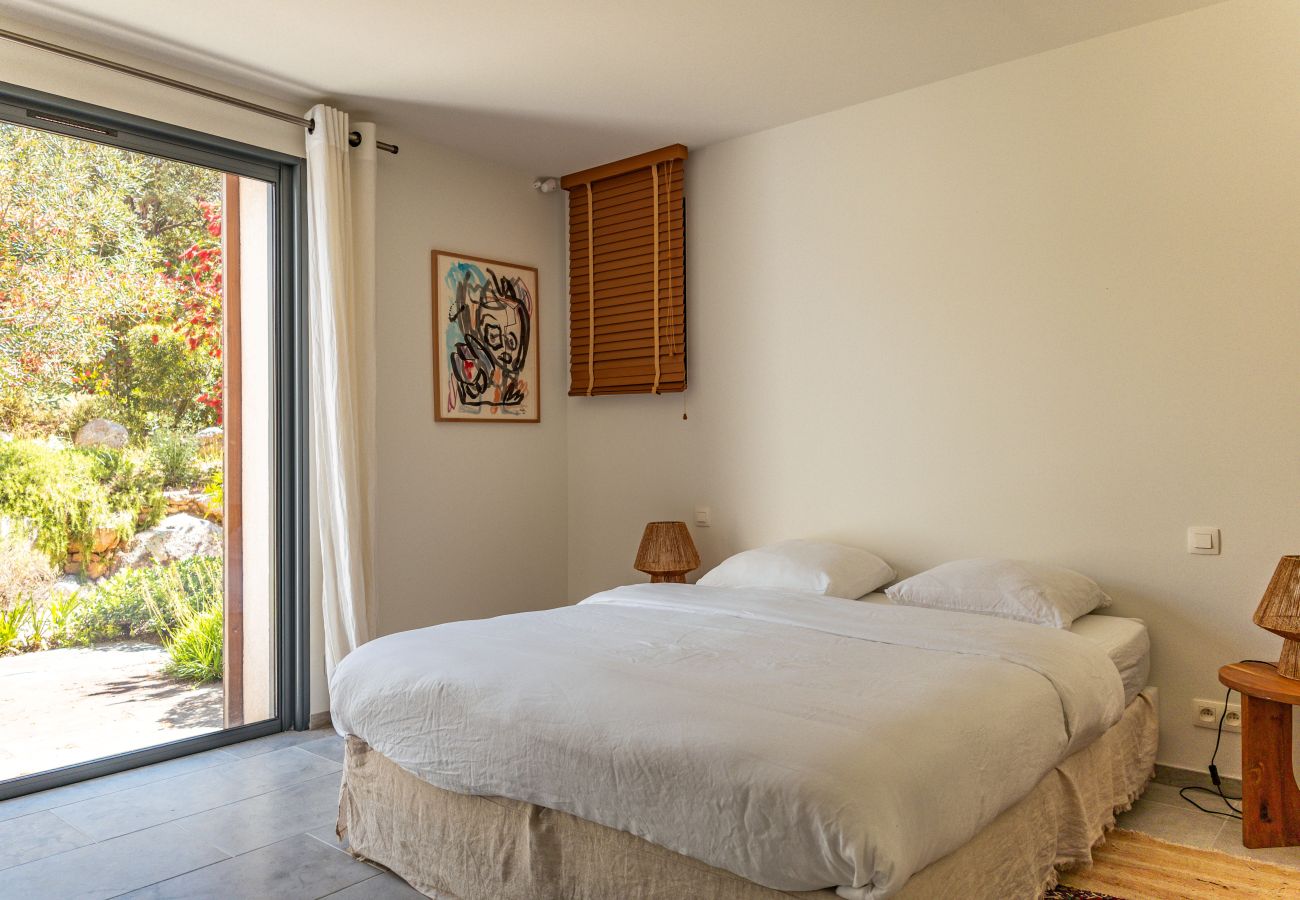 Villa in Lecci - Villa Cala Rossa