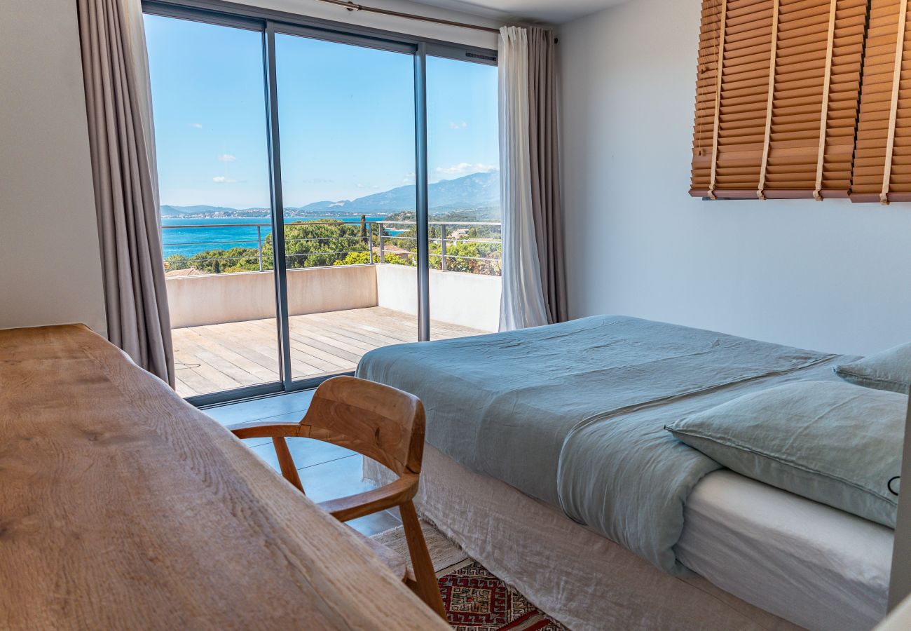 Villa in Lecci - Villa Cala Rossa