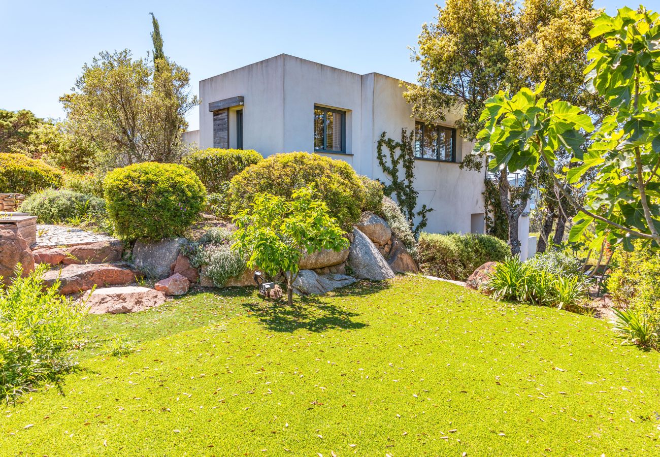 Villa in Lecci - Villa Cala Rossa