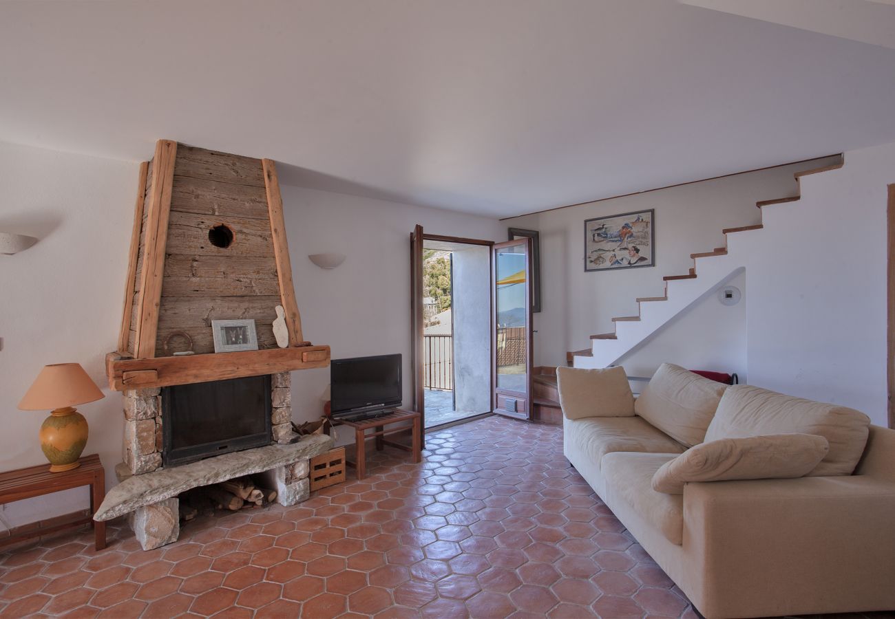 Apartment in Barbaggio - Casa Poggio