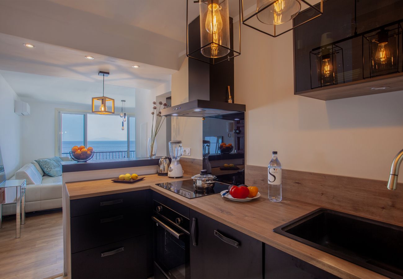 Apartment in San-Martino-di-Lota - Dea Vista Mare