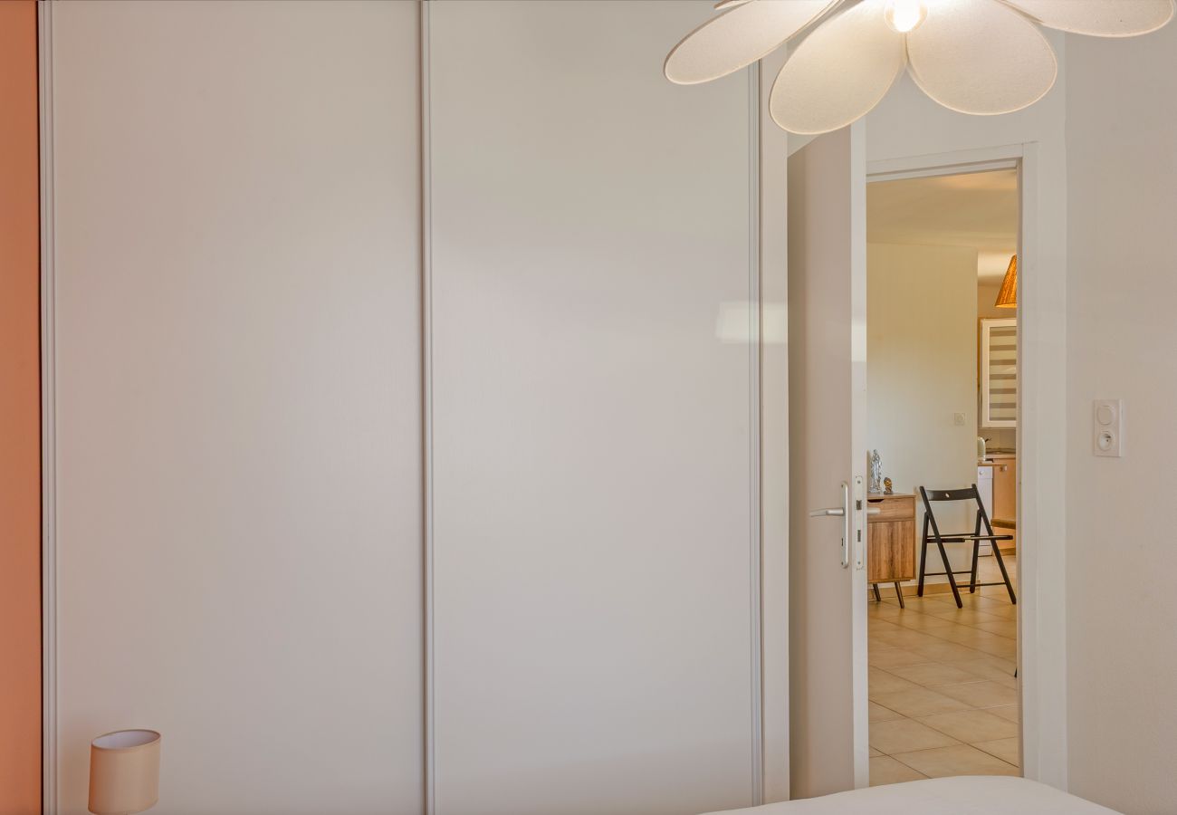 Apartment in Santa-Maria-Poggio - Casa Melody