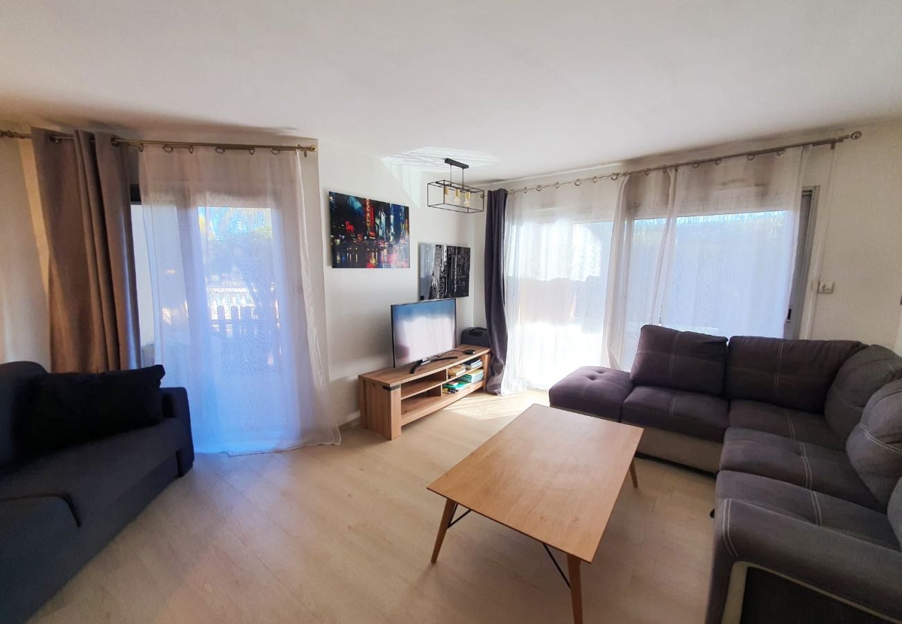 Apartment in Cannes-la-Bocca - Appartement l'Estérel parking sous-terrain privé