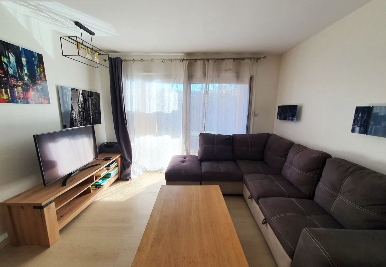 Apartment in Cannes-la-Bocca - Appartement l'Estérel parking sous-terrain privé