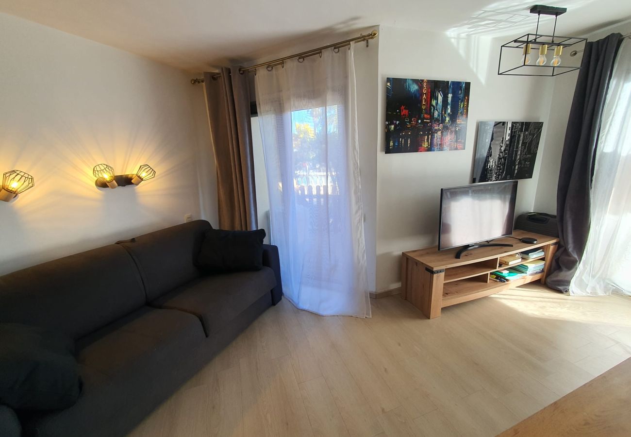 Apartment in Cannes-la-Bocca - Appartement l'Estérel parking sous-terrain privé