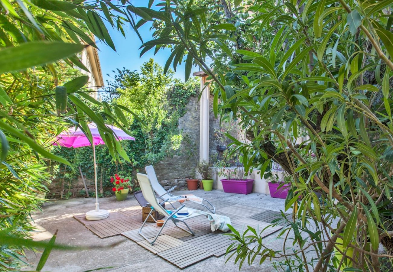 Appartamento a Brando - Casa Estel - Rose