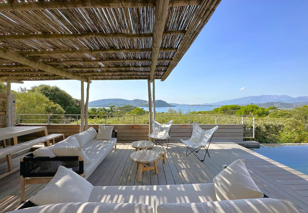 Villa a Lecci - Villa Cala Rossa
