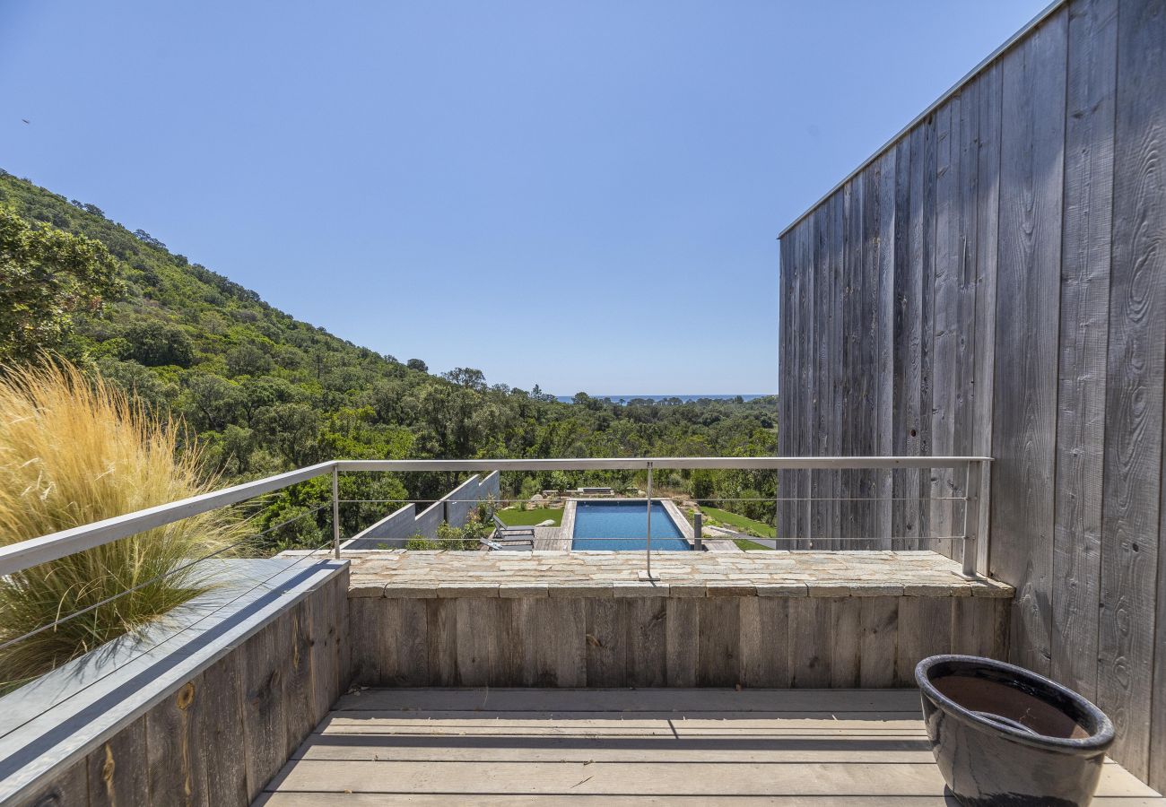 Villa a Sainte-Lucie de Porto-Vecchio - Villa Helia