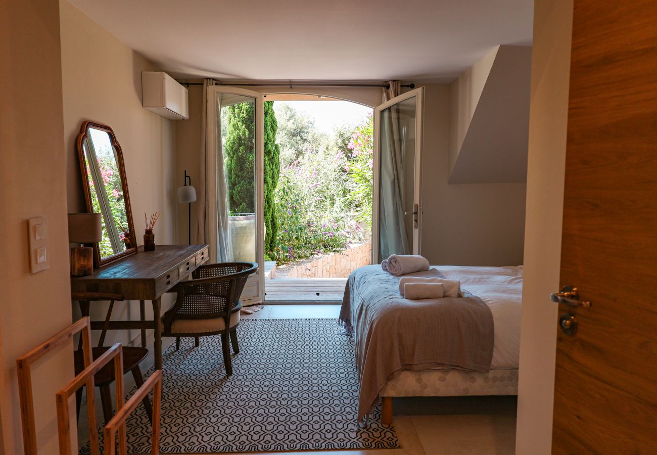 Villa a Sainte-Lucie de Porto-Vecchio - Villa Casta Joia