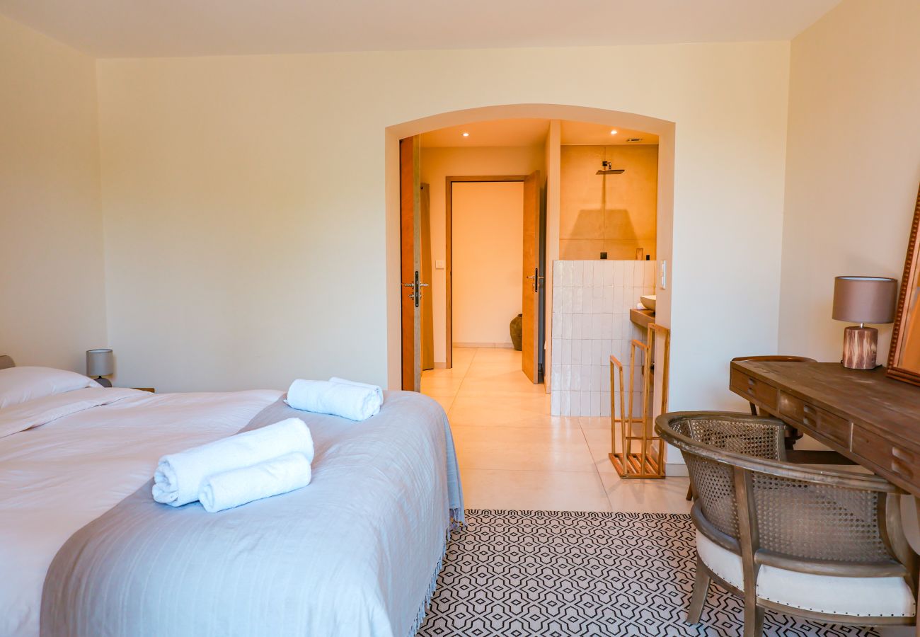 Villa a Sainte-Lucie de Porto-Vecchio - Villa Casta Joia