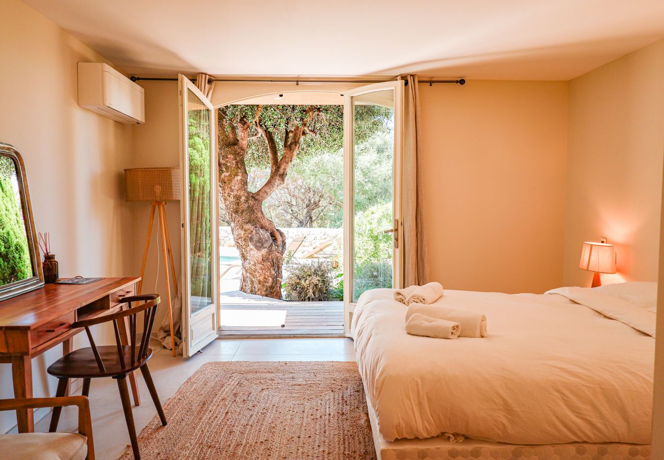 Villa a Sainte-Lucie de Porto-Vecchio - Villa Casta Joia