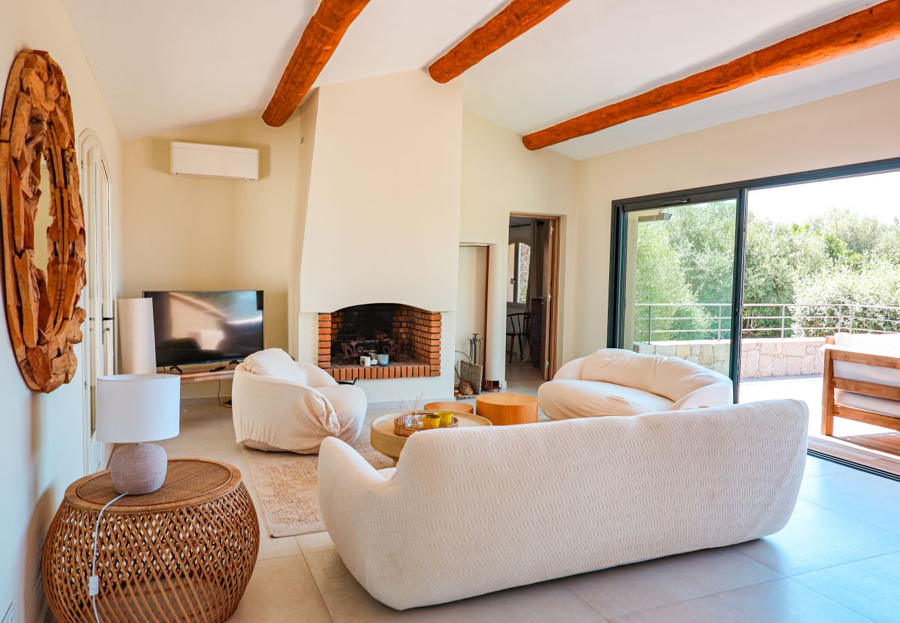 Villa a Sainte-Lucie de Porto-Vecchio - Villa Casta Joia