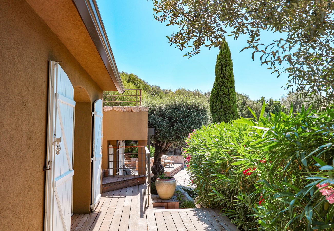 Villa a Sainte-Lucie de Porto-Vecchio - Villa Casta Joia