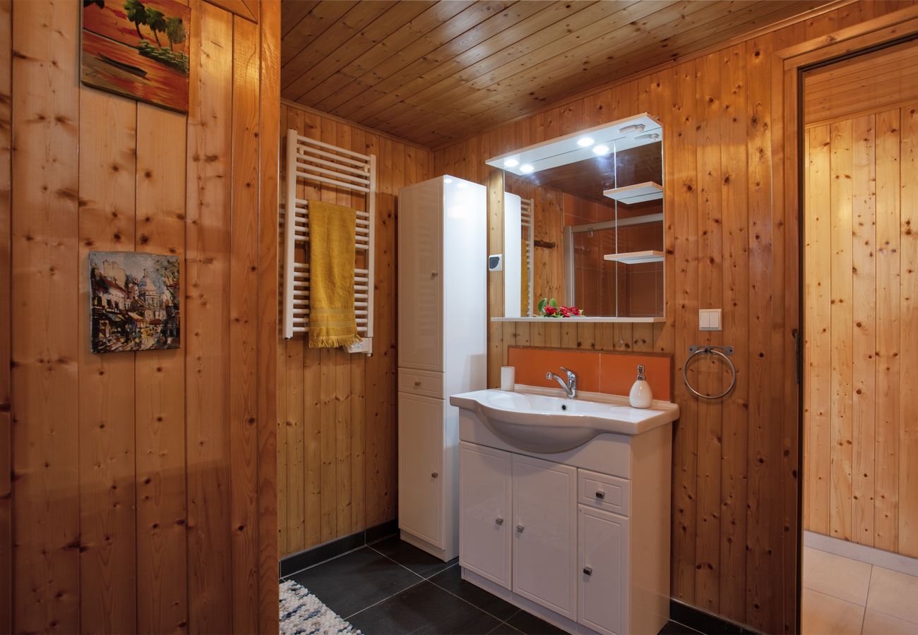 Villa a Lucciana - Stella Baggia - maison avec jacuzzi proche de la m