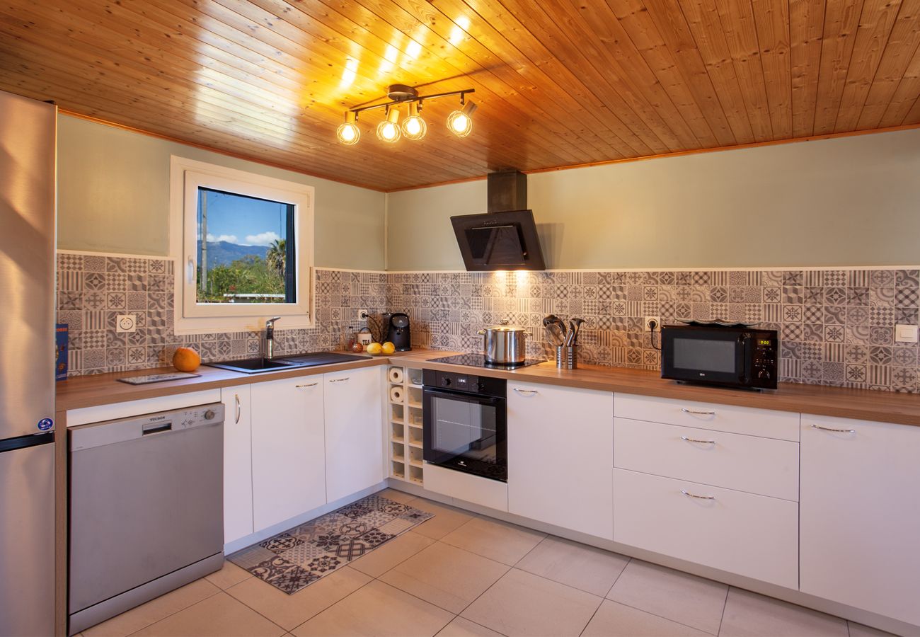 Villa a Lucciana - Stella Baggia - maison avec jacuzzi proche de la m