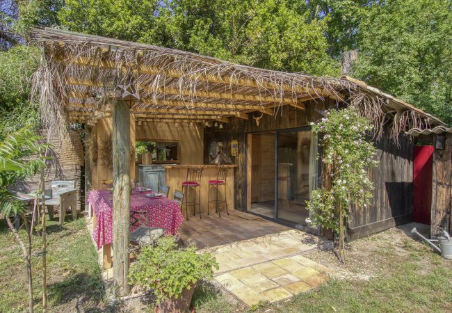 Bungalow a Cabannes - Vent de Bohème