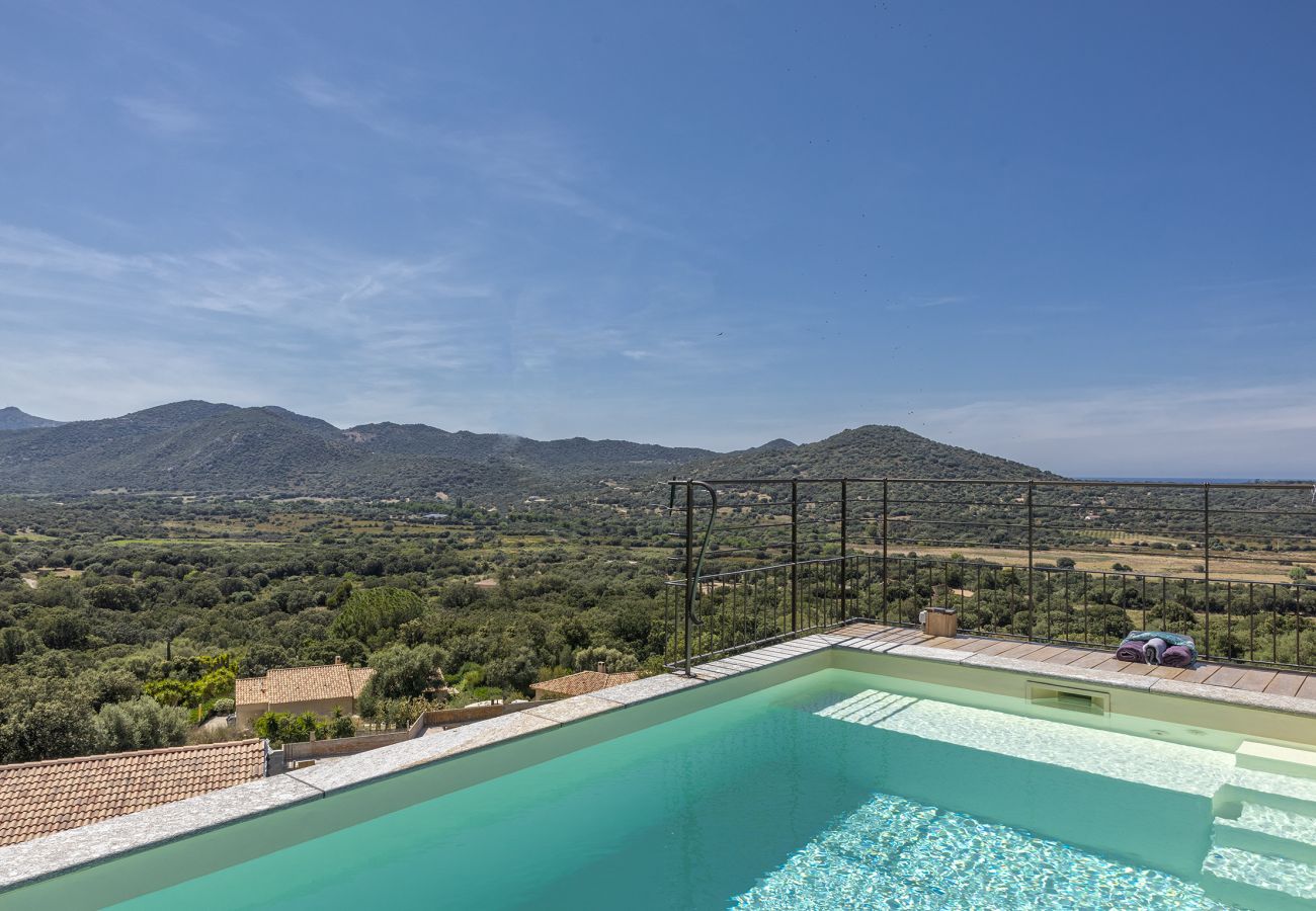 Villa a Belgodère - Villa Les 2 F, plage de Losari - Belgodère