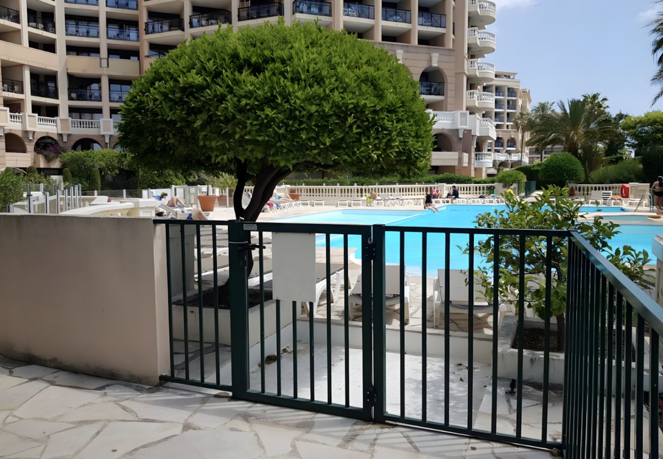 Appartamento a Cannes-la-Bocca - Appartement Cyrnos