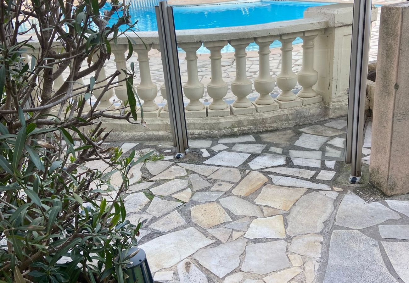 Appartamento a Cannes-la-Bocca - Appartement Cyrnos