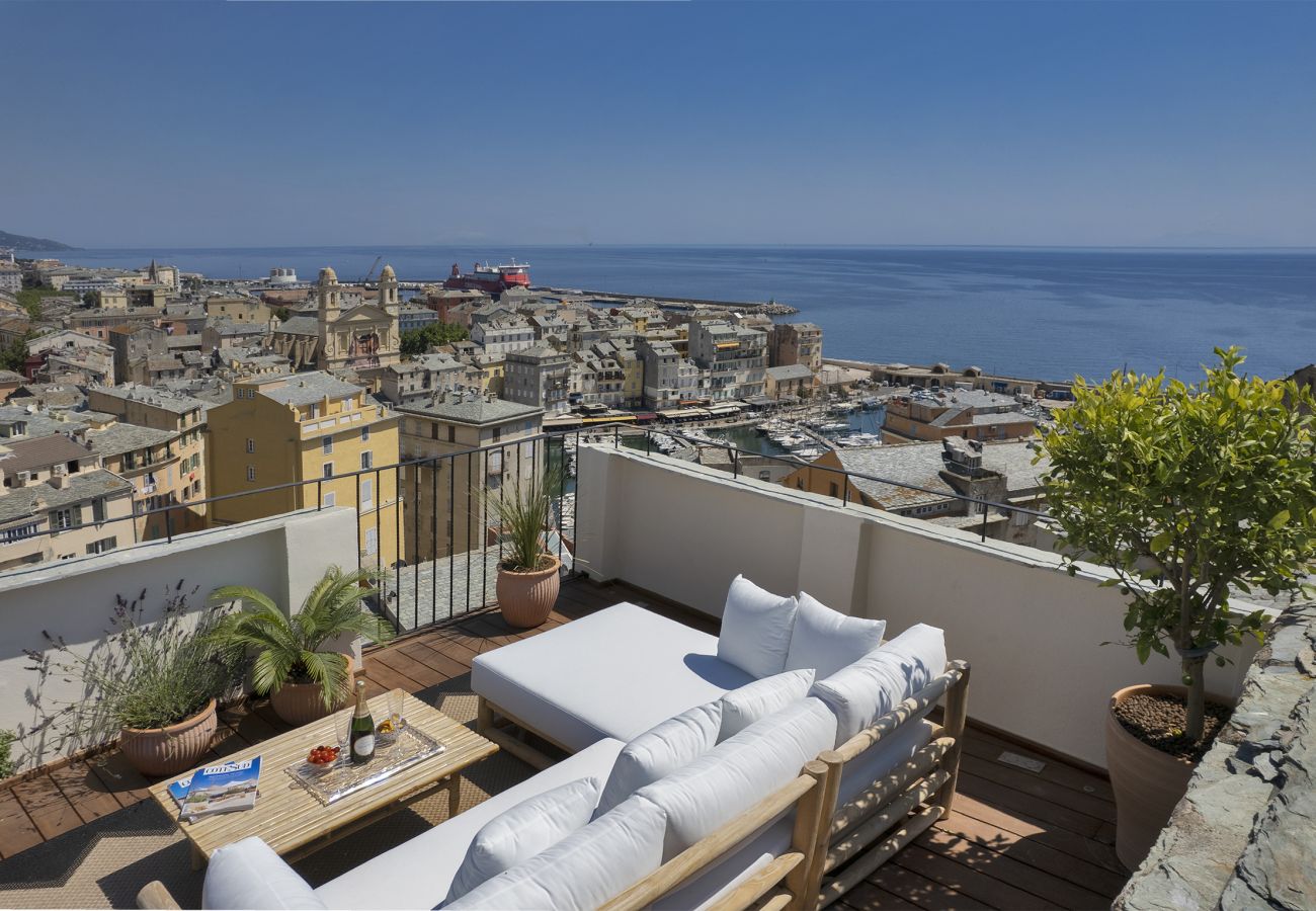 Appartement à Bastia - Appartement de standing avec rooftop de 35m2