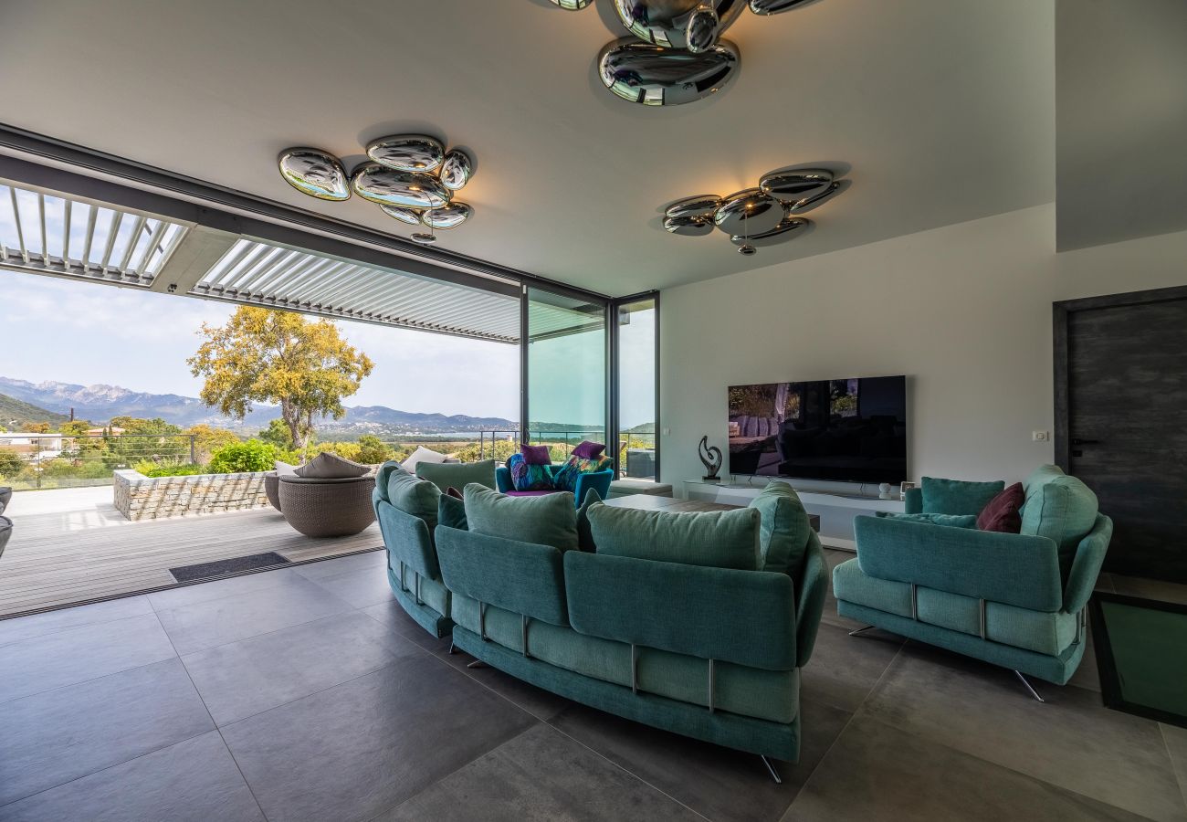 Villa à Sainte-Lucie de Porto-Vecchio - Villa A Pinetta Villata