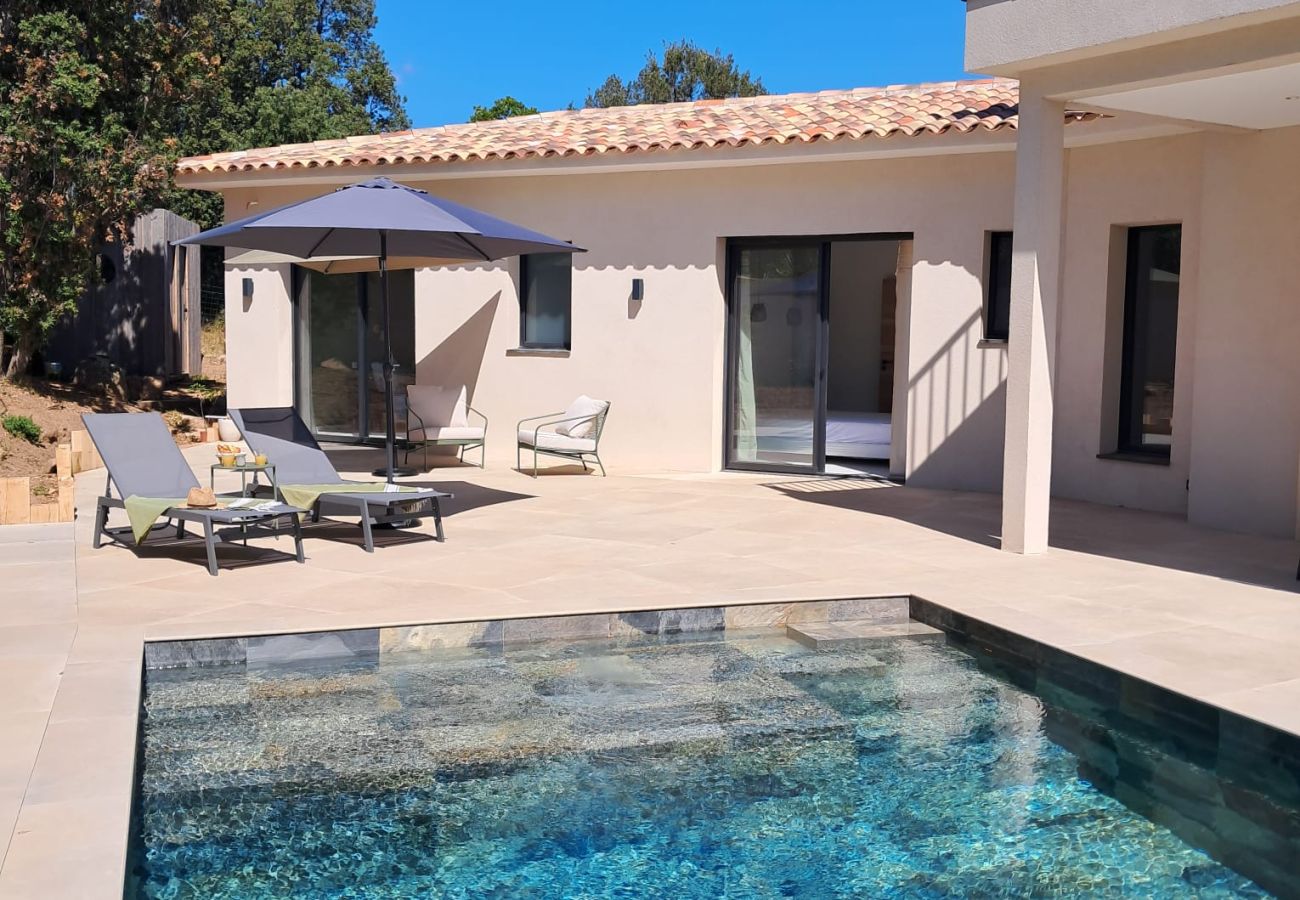 Villa à Sainte-Lucie de Porto-Vecchio - Casa Campa Pinarello